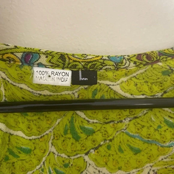 Pheobe Buffay Style Green Peacock Print Top Split Tie Bell Sleeve L Boho Rayon - Picture 5 of 5